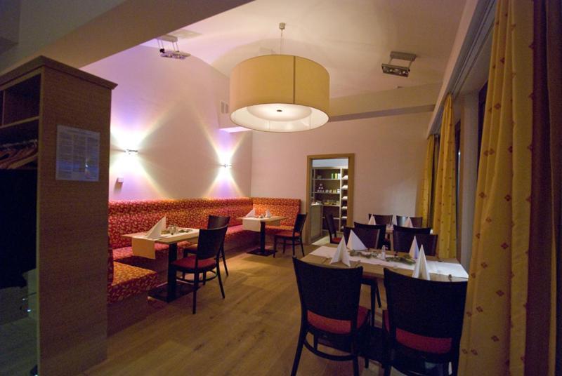 Restaurant Waldmeisterei Gera Eksteriør billede